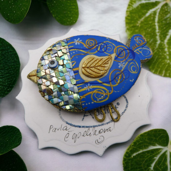 Midnight Sparrow (brooch)